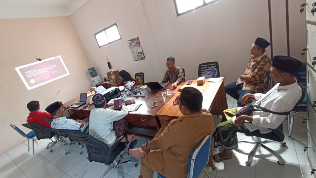 Pengenalan dan Pendampingan Dosen tentang Sistem Informasi Sumberdaya Terintegrasi (SISTER)